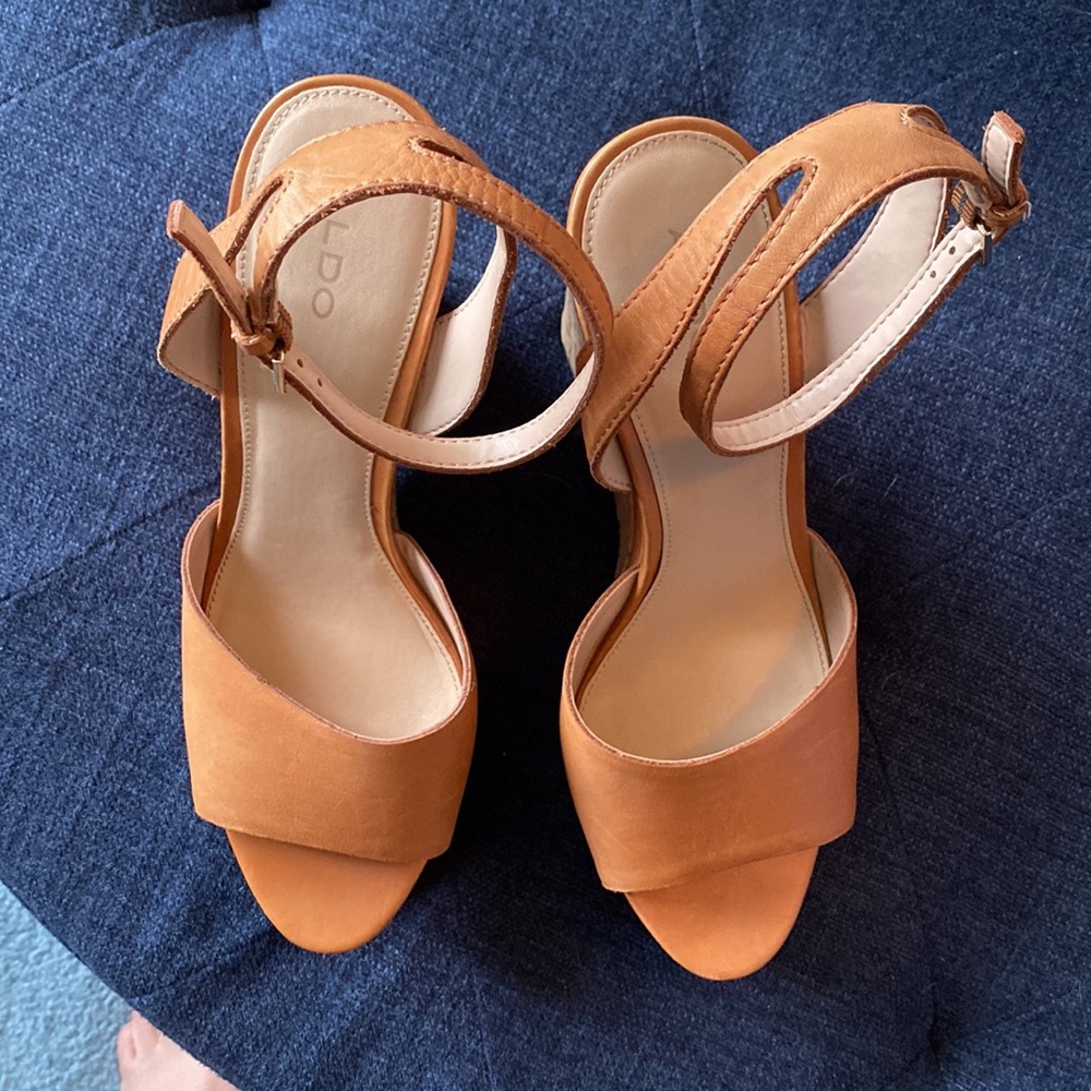 Aldo Wedges Size 10 - Picture 2 of 5